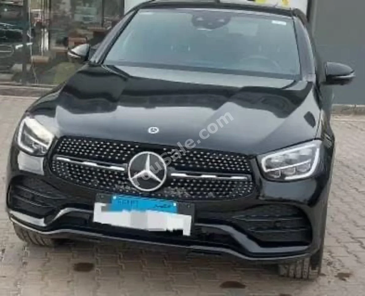 Mercedes-Benz  GLC  300  2023  SUV  Automatic  39,000 Km  4WD  Black  Gasoline