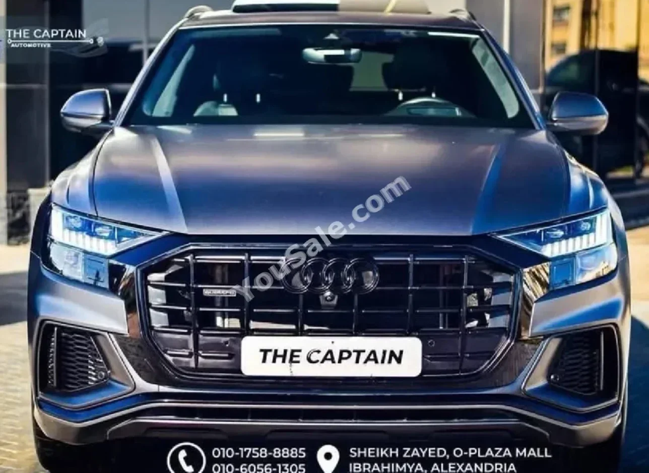 اودي كيو8 إس لاين 2023 اوتوماتيك 30,000 كم دفع رباعي رمادي ميتالك بنزين