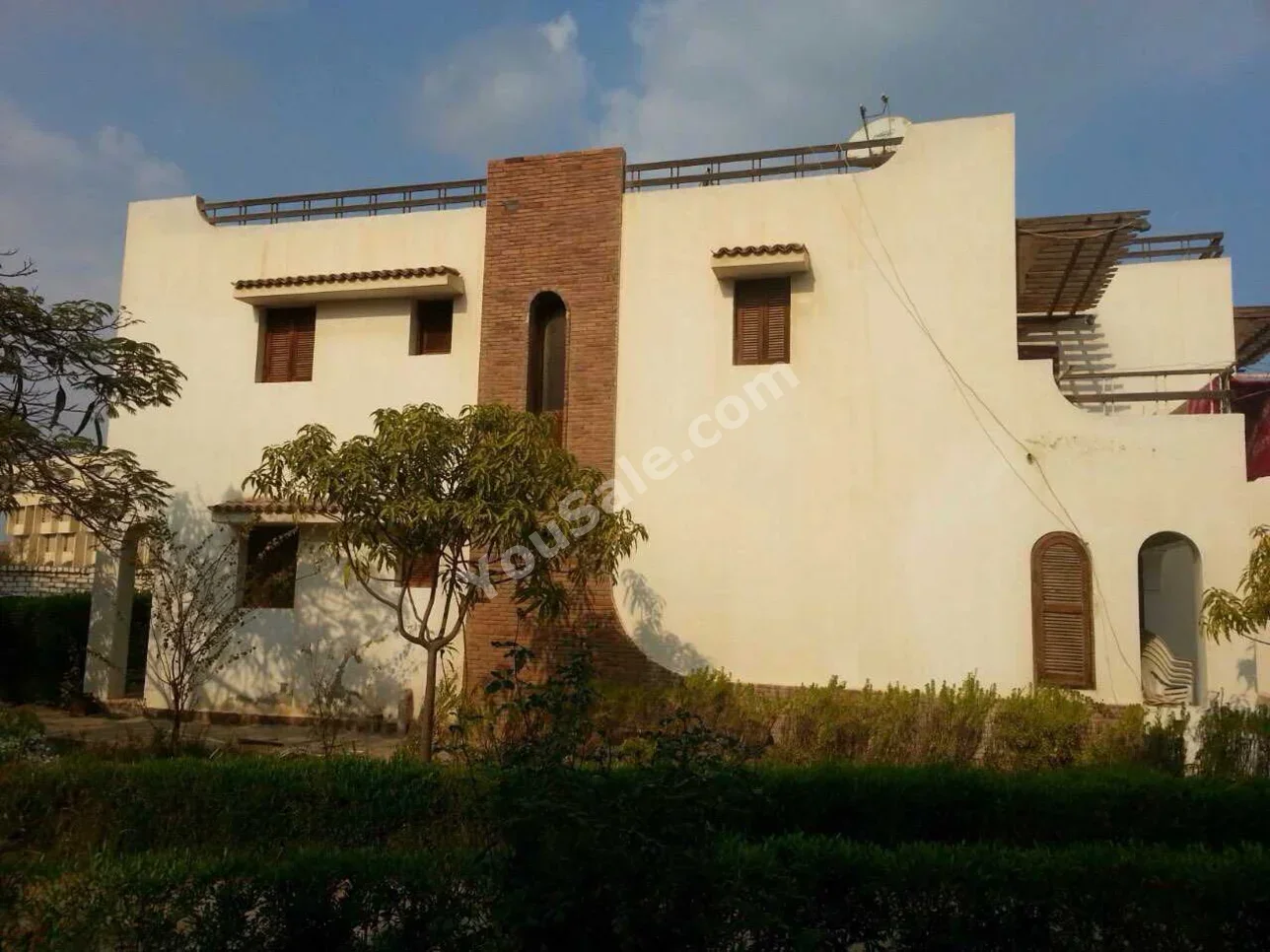 Villas - 2 Bedrooms Compound - Ismailia - Fayed For Sale in Egypt