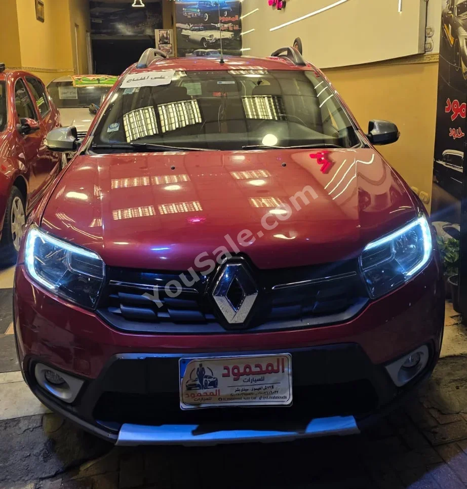 رينو  سانديرو  2019  اوتوماتيك  49,000 كم  دفع أمامي  أحمر  بنزين
