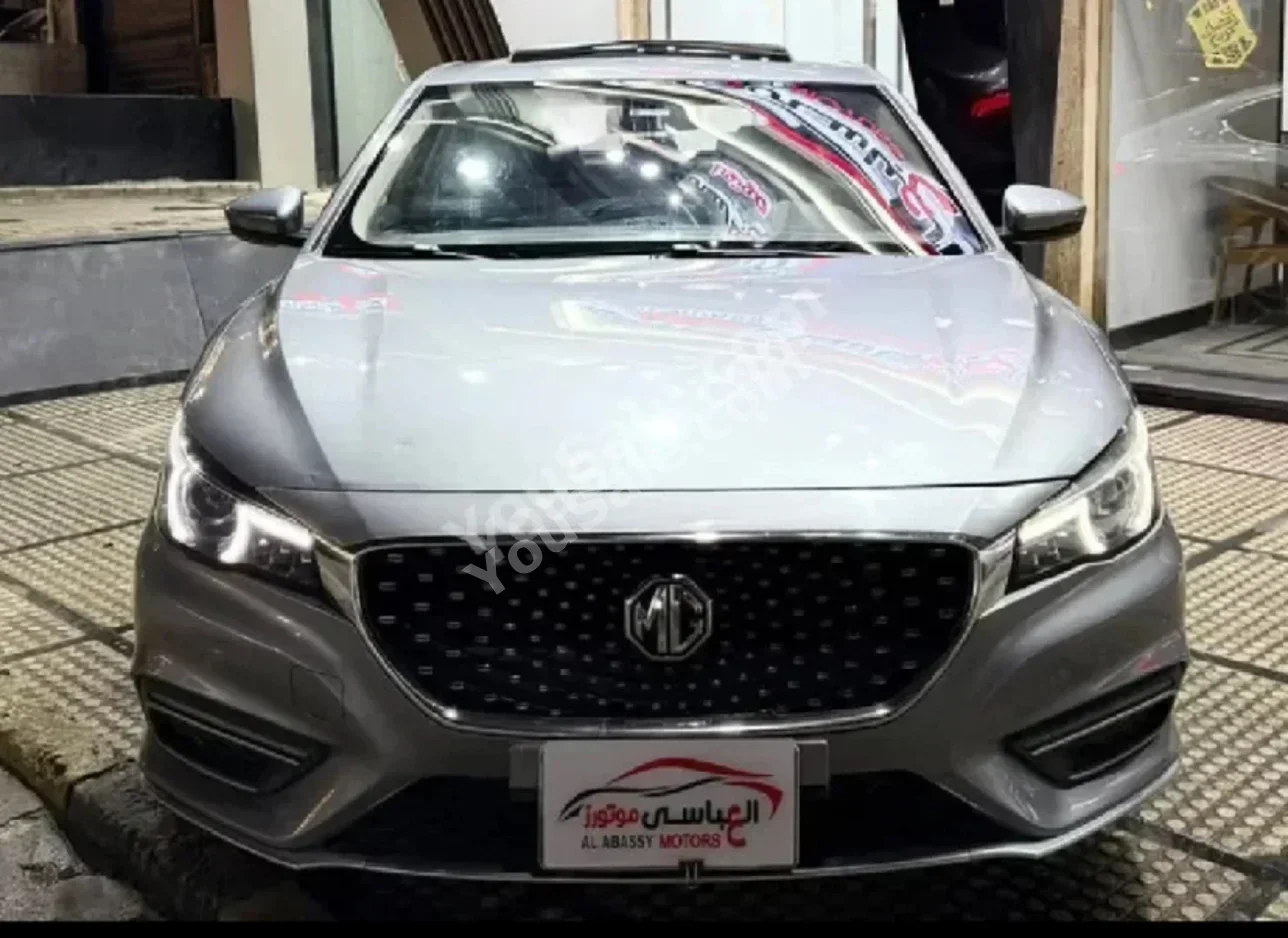 ام جي ام جي 6 2021 اوتوماتيك 90,000 كم دفع أمامي رمادي بنزين