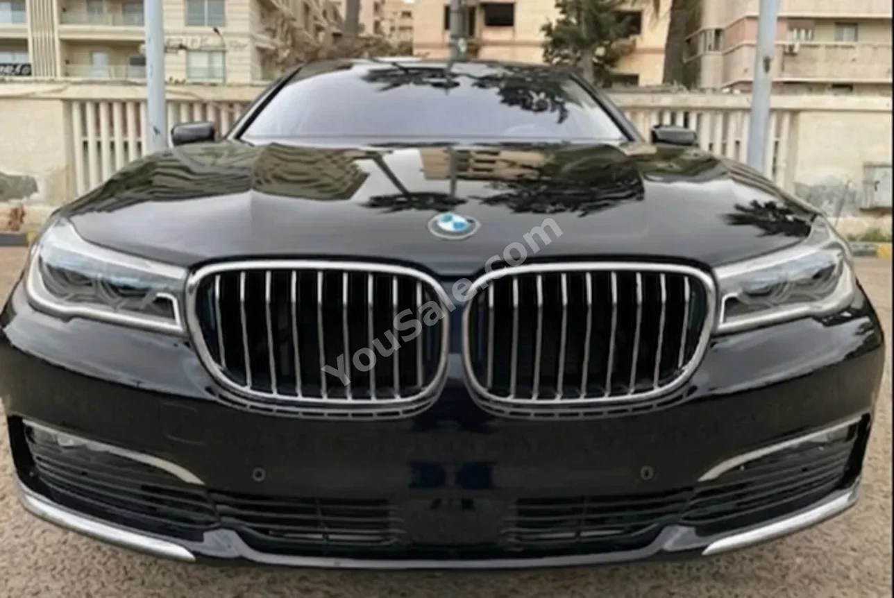 بي ام دبليو  الفئة - السابعة  740 Li  2018  اوتوماتيك  45,000 كم  دفع خلفي  أسود  بنزين