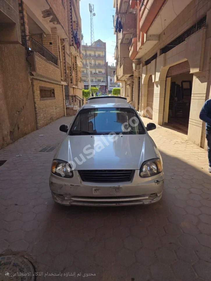 هيونداي  فيرنا  2008  سيدان  عادي  4 سلندر  171,000 كم  دفع أمامي  فضي  بنزين