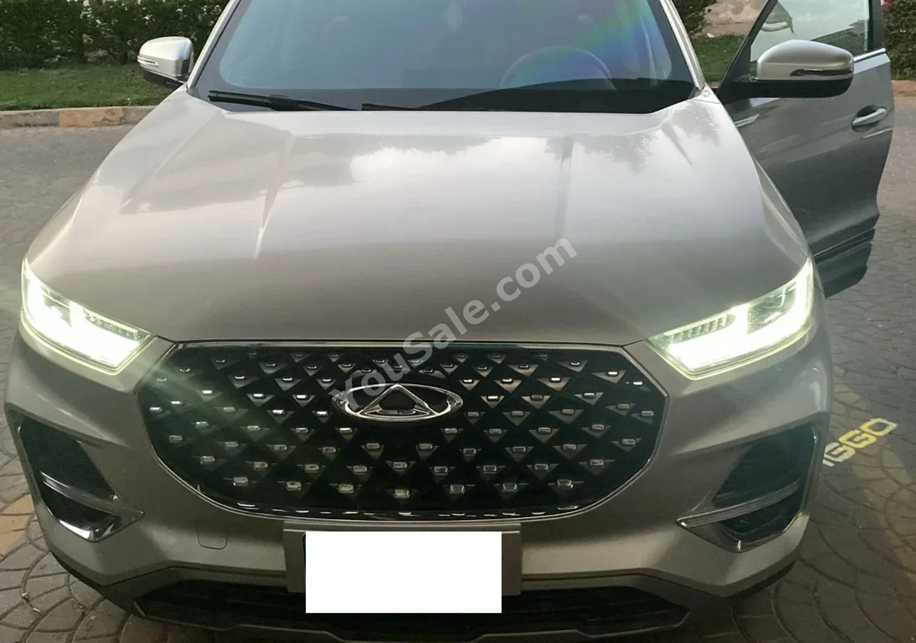 شيري تيجو 8 برو 2022 اوتوماتيك 28,513 كم دفع أمامي فضي بنزين