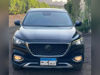 MG  HS  SUV 2x4  Black  2025