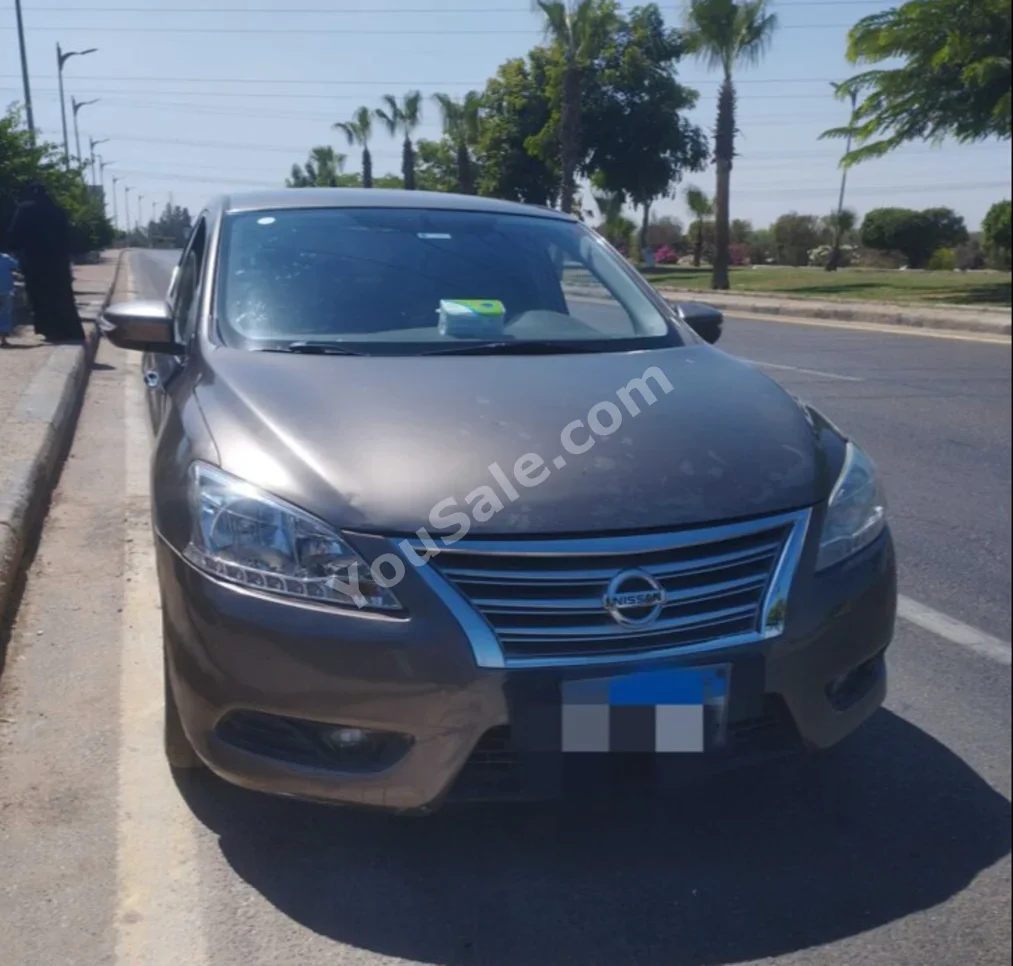Nissan  Sentra  2017  Sedan  Automatic  4 Cylinder  300,000 Km  FWD  Bronze  Gasoline