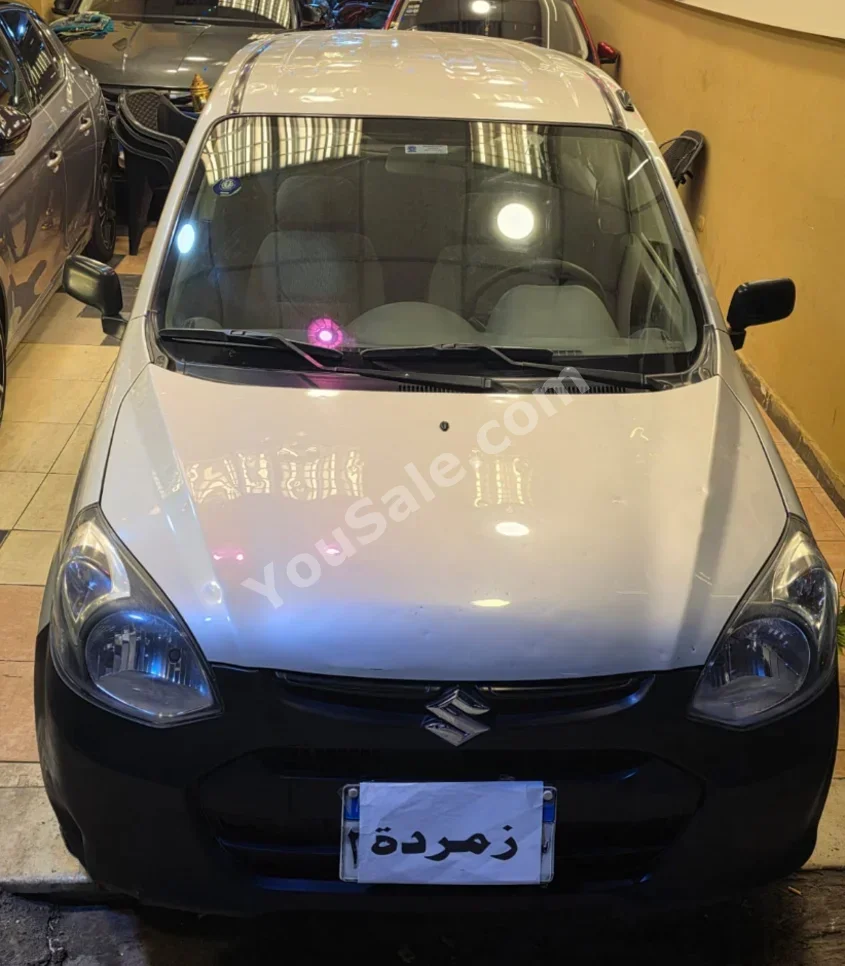 سوزوكي  التو  2019  عادي  49,000 كم  فضي  بنزين