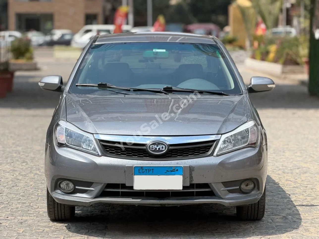 بي واي دي  اف 3  2024  سيدان  اوتوماتيك  3 سلندر  100,000 كم  دفع أمامي  رمادي  بنزين