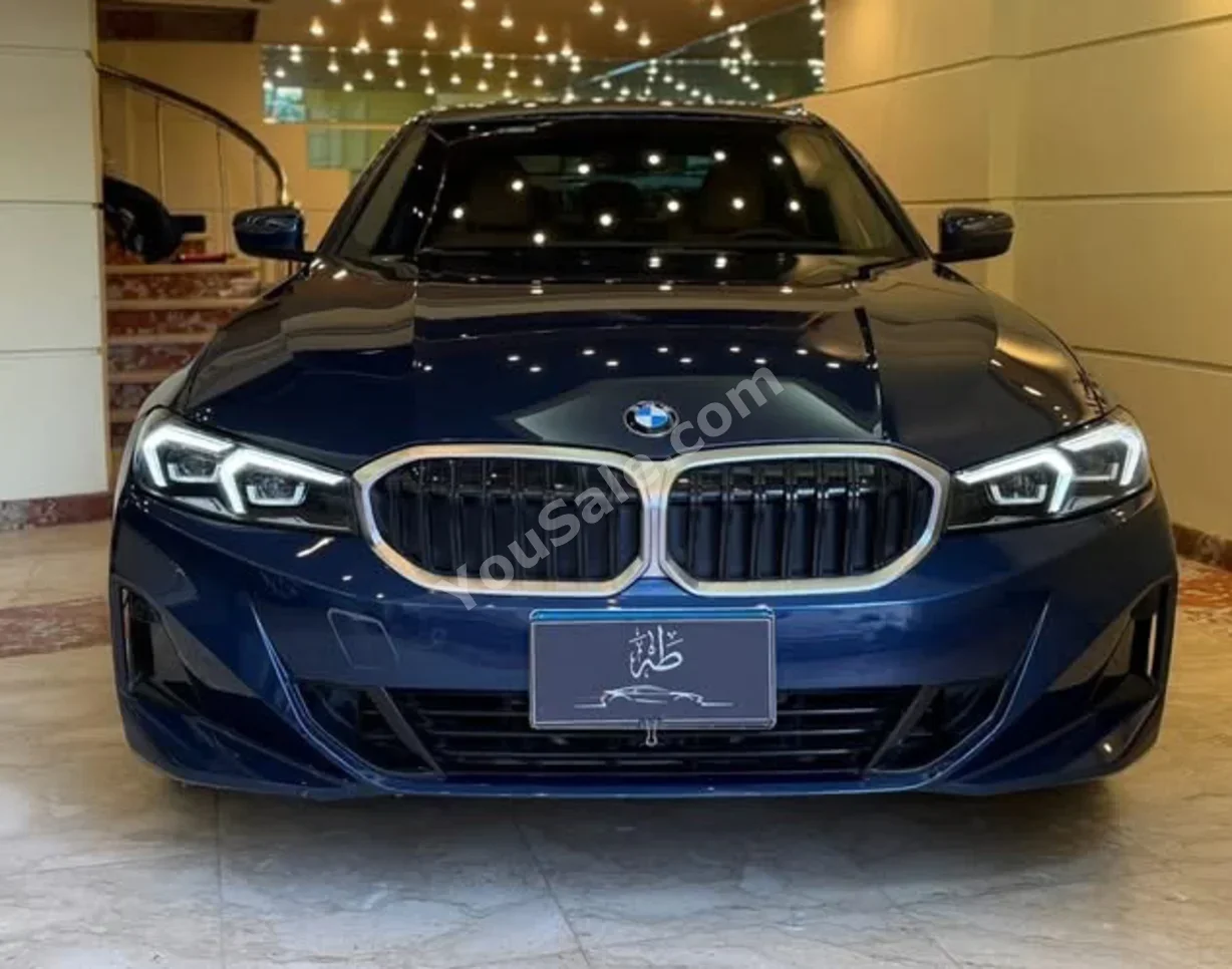 بي ام دبليو  الفئة - الثالثة  320i  2024  اوتوماتيك  10,000 كم  أزرق غامق  بنزين