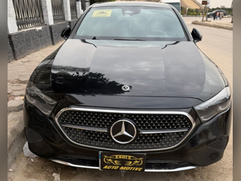 Mercedes-Benz  E200  Sedan  Black  2025