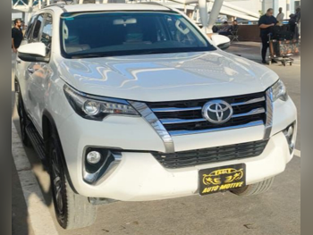 Toyota  Fortuner  SUV 4x4  White  2023