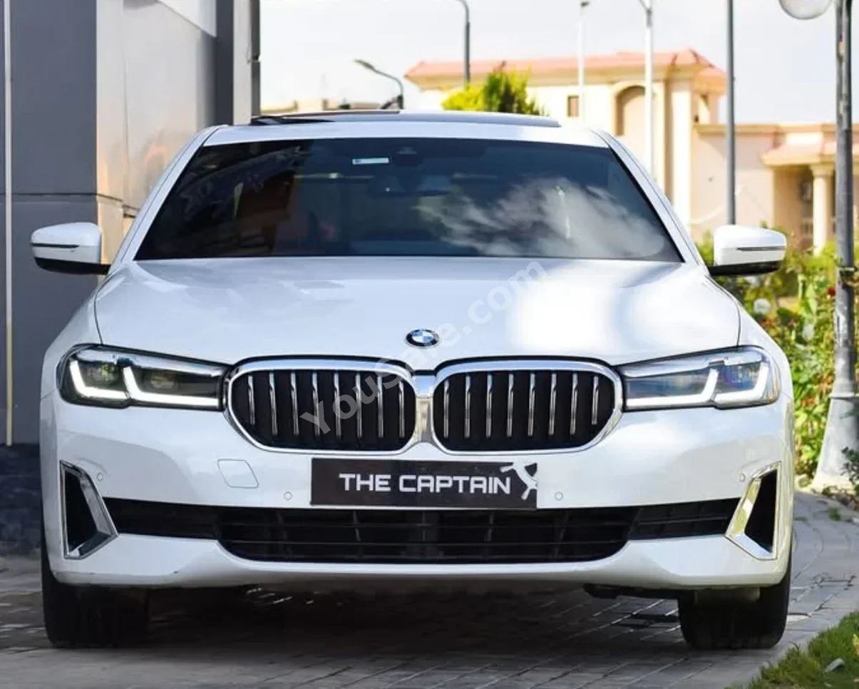 BMW  5-Series  520i  2023  Automatic  25,000 Km  White  Gasoline