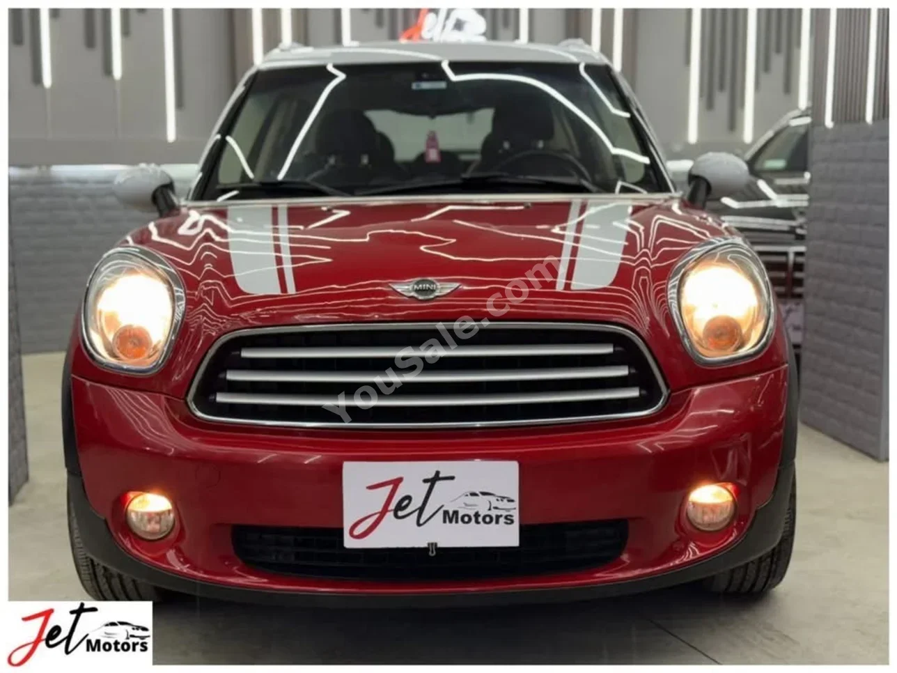 Mini Cooper CountryMan 2015 Automatic 95,000 Km Red Gasoline