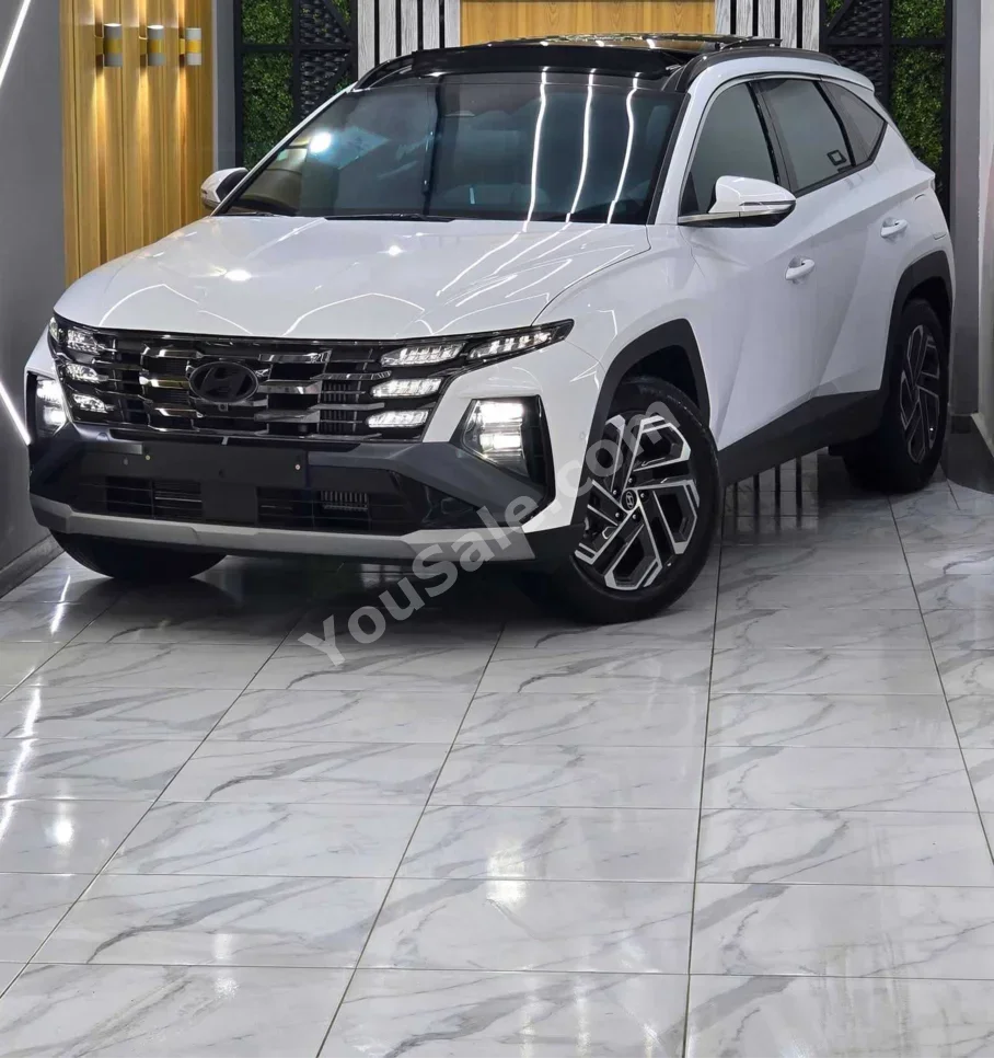 Hyundai  Tucson  2025  SUV  Automatic  5 Cylinder  17,000 Km  FWD  White  Gasoline