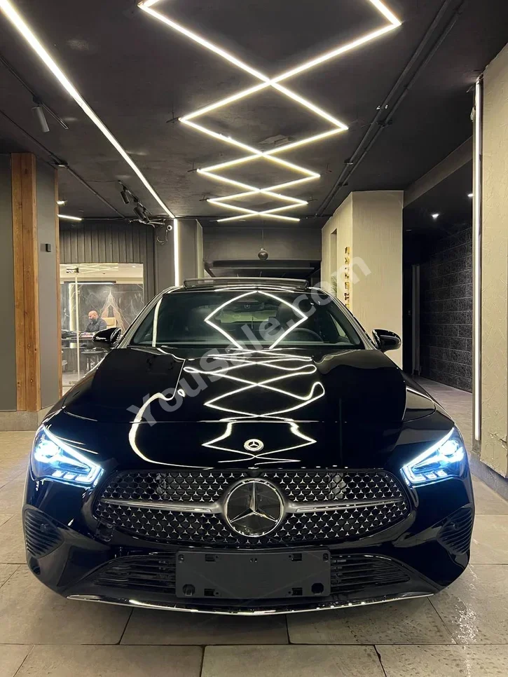 Mercedes-Benz  CLA-Class  200  2026  Automatic  0 Km  Black  Gasoline