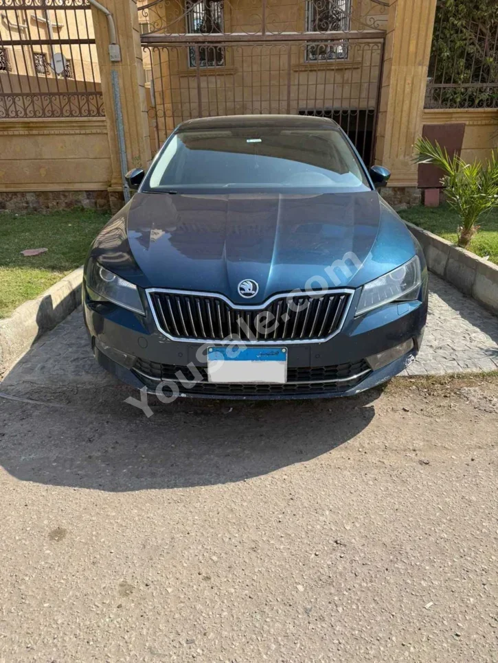 Skoda  Superb  2019  Sedan  Automatic  4 Cylinder  225,000 Km  FWD  Indigo  Gasoline