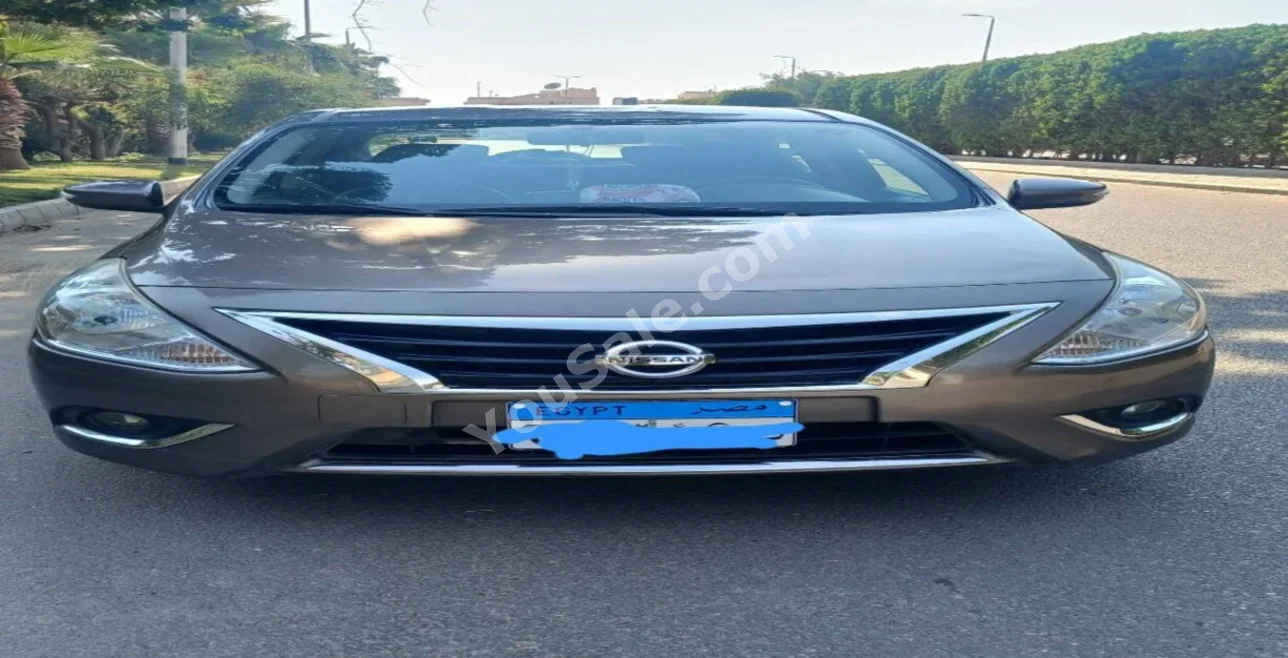 نيسان  صني  2017  اوتوماتيك  85,000 كم  دفع أمامي  رمادي  بنزين