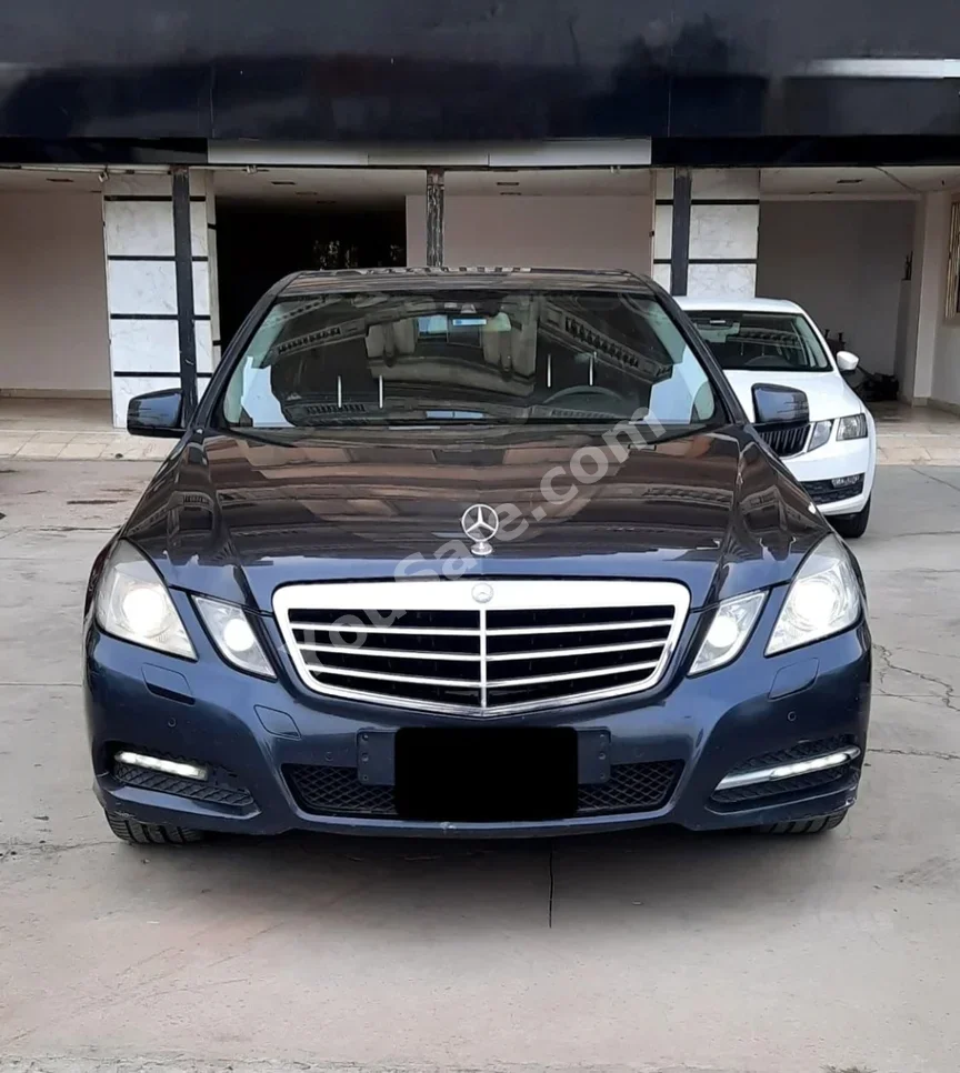 Mercedes-Benz E-Class 250 2011 Automatic 160,000 Km Black Gasoline