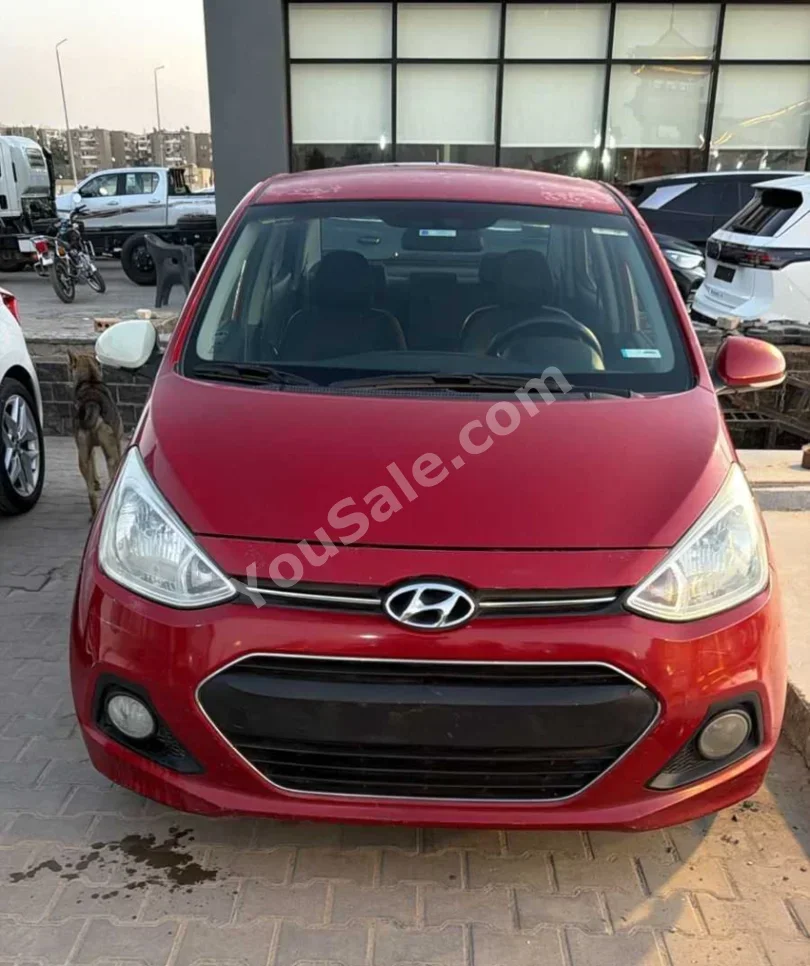 هيونداي  اي  10  2016  اوتوماتيك  200,000 كم  أحمر  بنزين