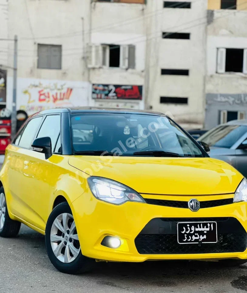 ام جي  3  2014  هاتشباك  اوتوماتيك  4 سلندر  160,000 كم  دفع أمامي  أصفر  بنزين