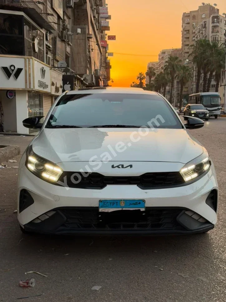 Kia  Cerato  2022  Sedan  Steptronic  4 Cylinder  78,000 Km  FWD  Pearl  Gasoline