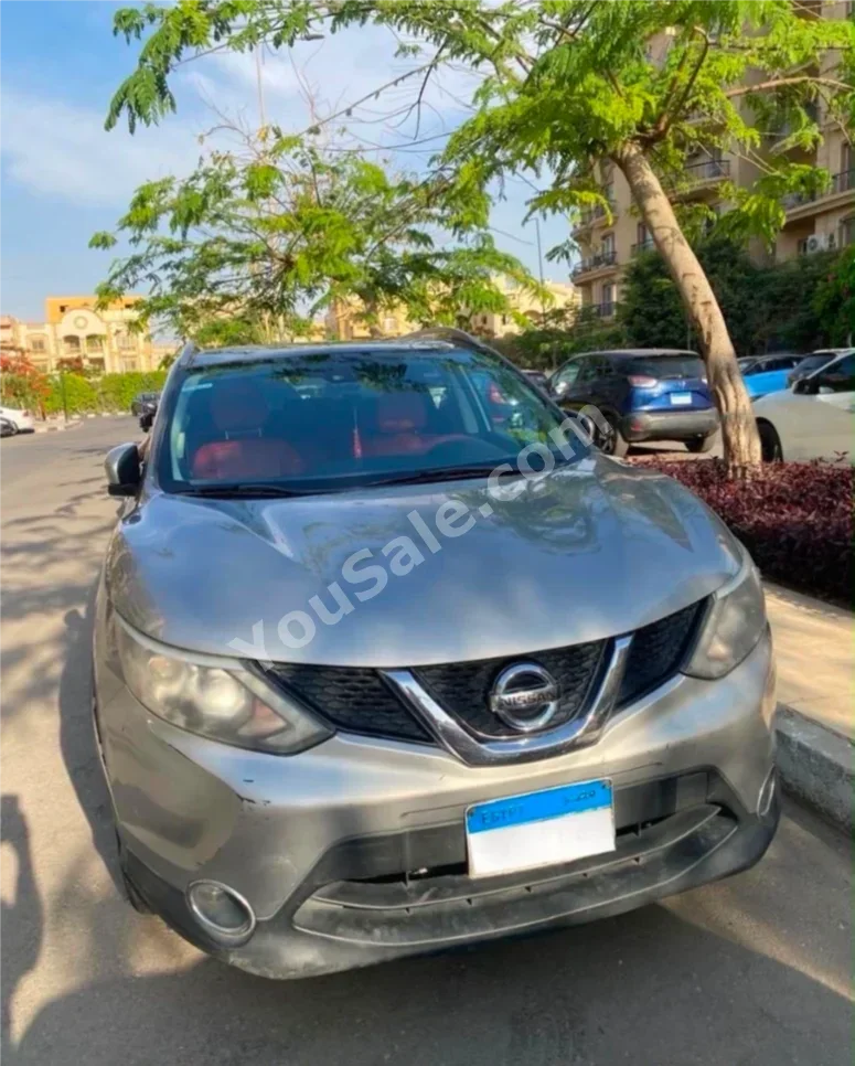 نيسان  قشقاي  2018  اس يو في  اوتوماتيك  4 سلندر  144,000 كم  دفع أمامي  فضي  بنزين