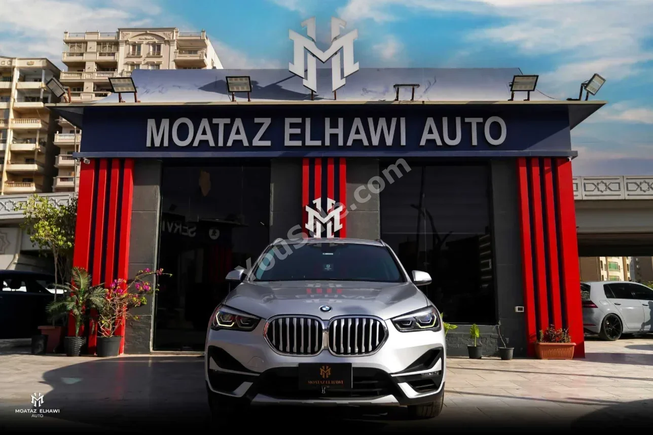BMW X-Series 1 2021 Automatic 110,000 Km Silver Gasoline