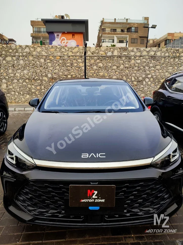 بايك  يو 5 بلس  2026  اوتوماتيك  0 كم  أسود  بنزين