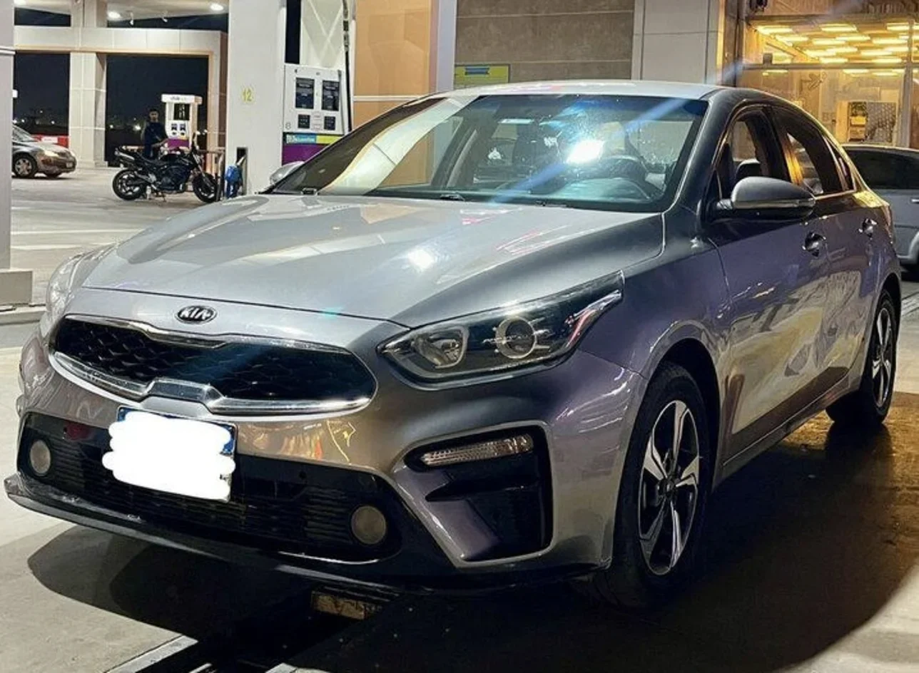 Kia  Cerato  2021  Sedan  Automatic  4 Cylinder  160,000 Km  FWD  Silver  Gasoline