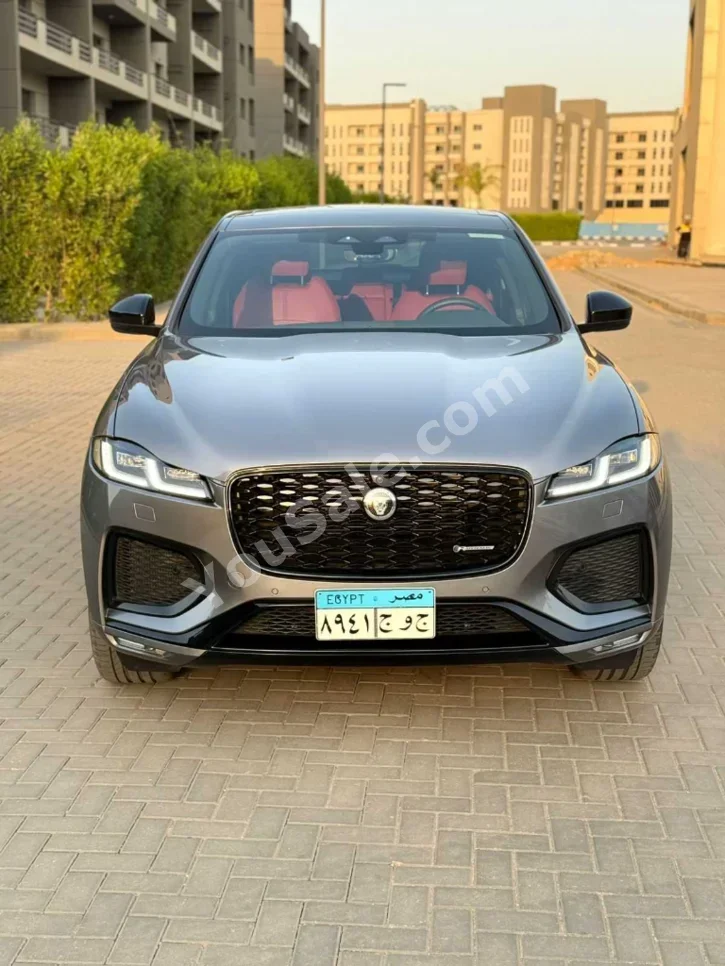 Jaguar F-Pace 2024 Automatic 13,000 Km Gray Gasoline