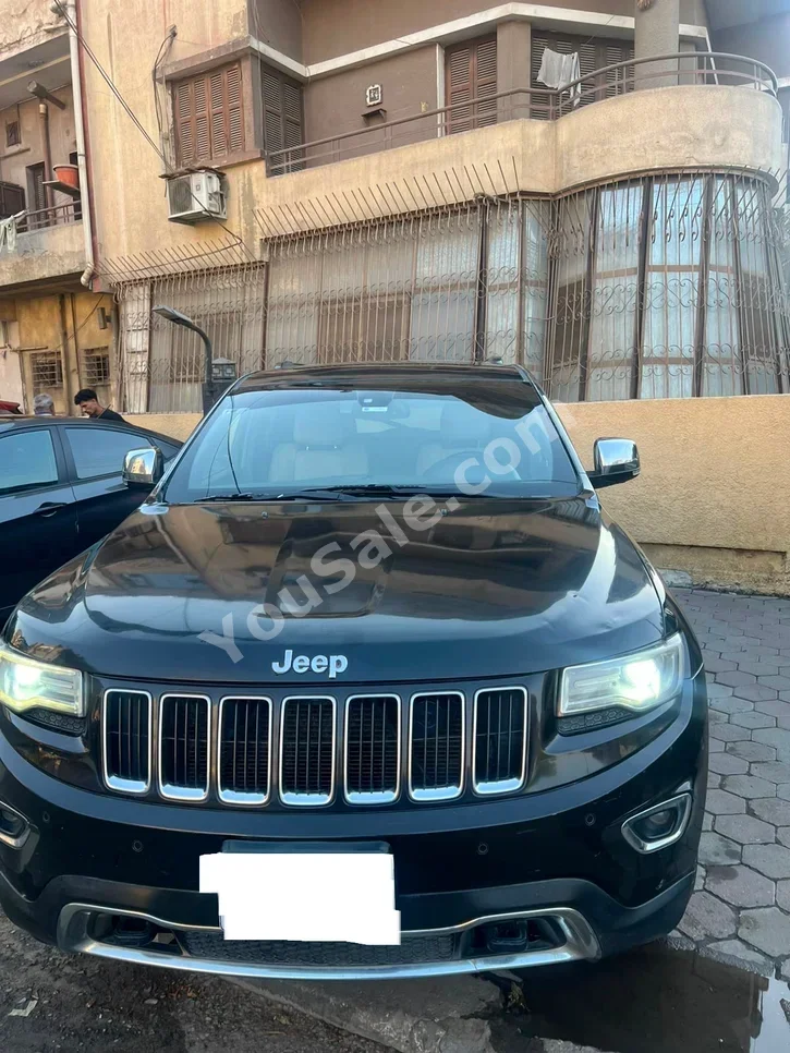 جييب  جراند شيروكي  2014  اوتوماتيك  جييب سلندر  212,000 كم  جييب  أسود  بنزين