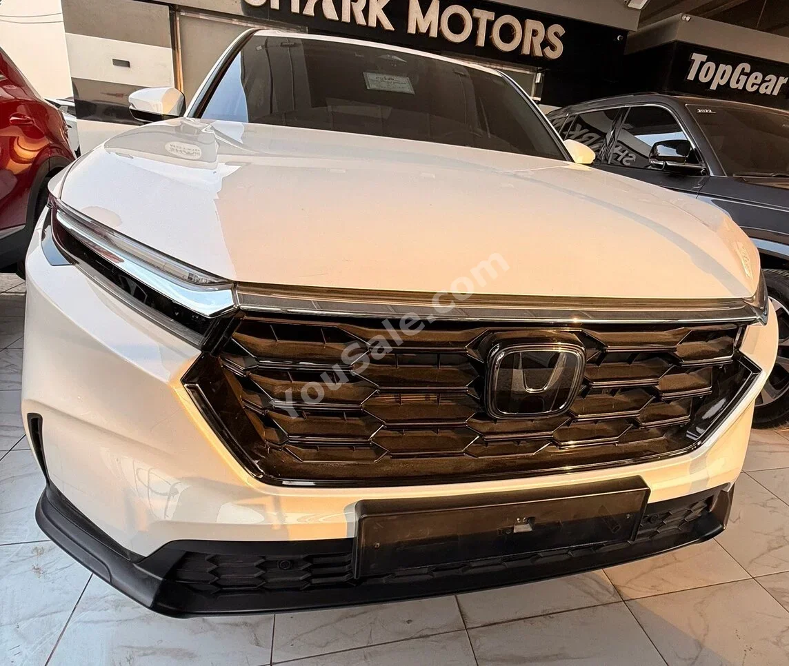 Honda  CRV  2023  Automatic  2,500 Km  White  Gasoline