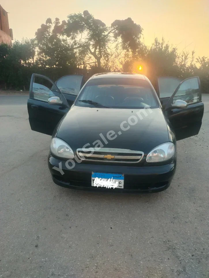 Daewoo  Lanos  2001  Sedan  Manual  132,000 Km  FWD  Black  Gasoline