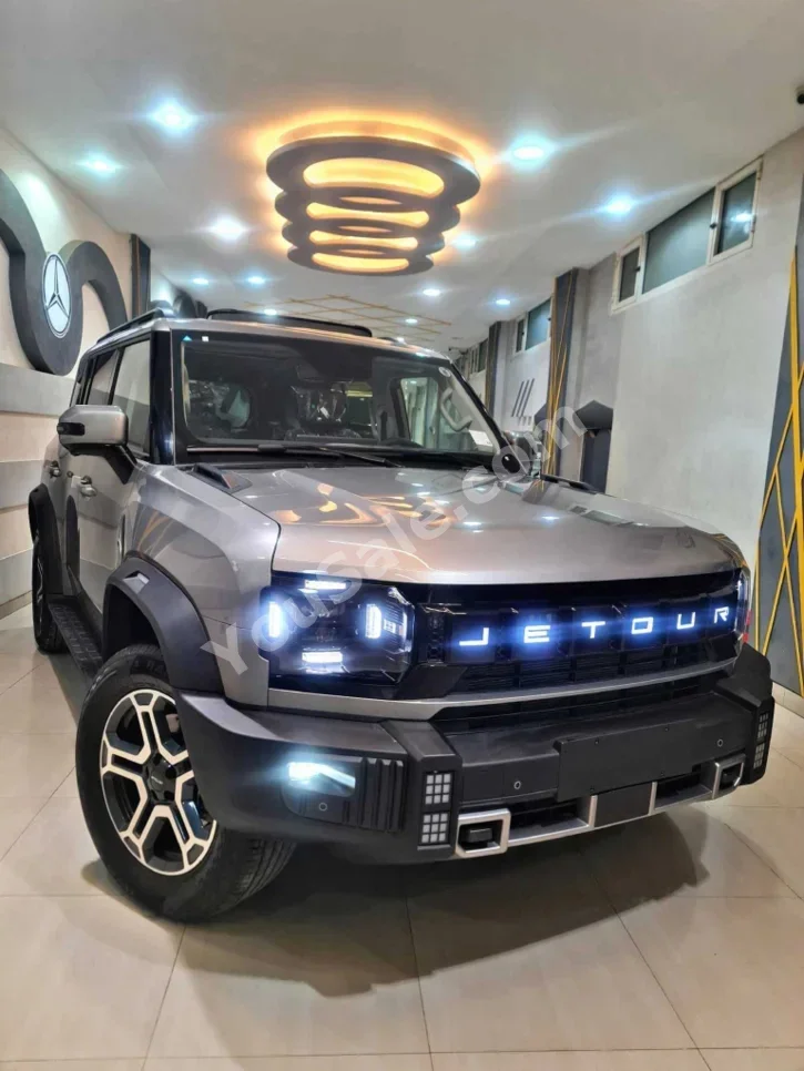 JETOUR  T2  LUXURY  2027  SUV  Automatic  0 Km  FWD  Silver  Gasoline