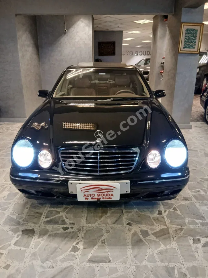 مرسيدس - بنز  اي - كلاس  240  2000  اوتوماتيك  مرسيدس - بنز سلندر  130,000 كم  مرسيدس - بنز  أسود  بنزين