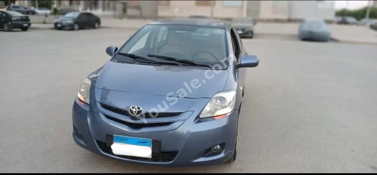 Toyota Yaris 2007 Sedan Automatic 4 Cylinder 211,000 Km RWD Blue Gasoline