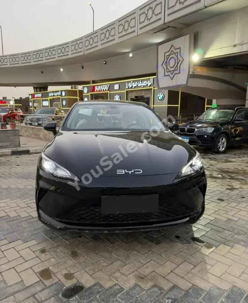 بي واي دي سيل 2025 اوتوماتيك 0 كم أسود هايبرد