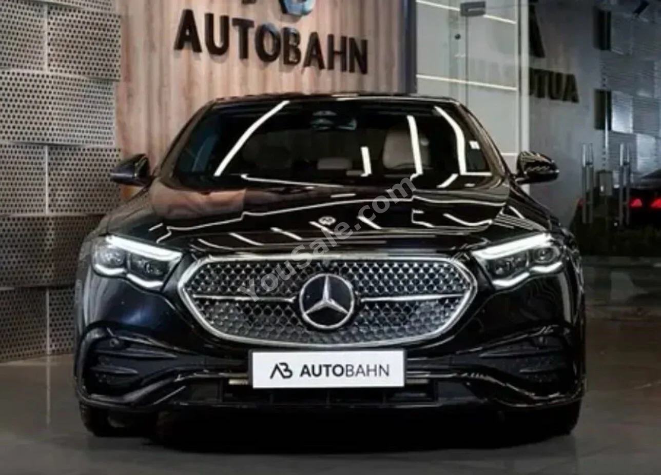 Mercedes-Benz E-Class 200 2025 Automatic Mercedes-Benz Cylinder 0 Km Mercedes-Benz Black Gasoline