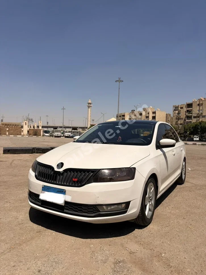 Skoda Rapid 2018 Sedan Automatic 4 Cylinder 180,000 Km FWD White Gasoline