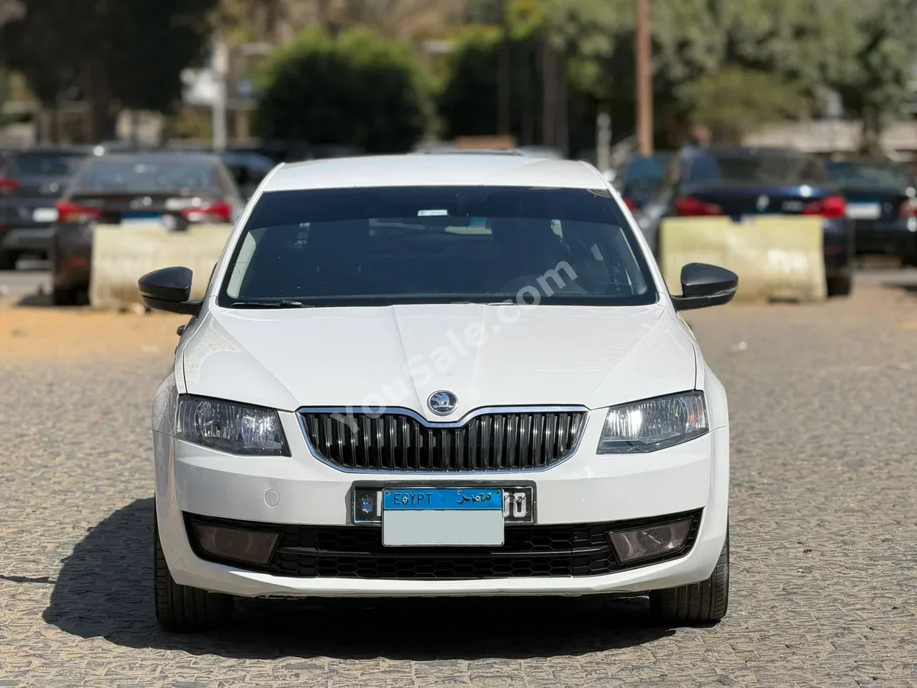 سكودا أوكتافيا اي 7 2016 اوتوماتيك سكودا سلندر 200,000 كم سكودا أبيض بنزين