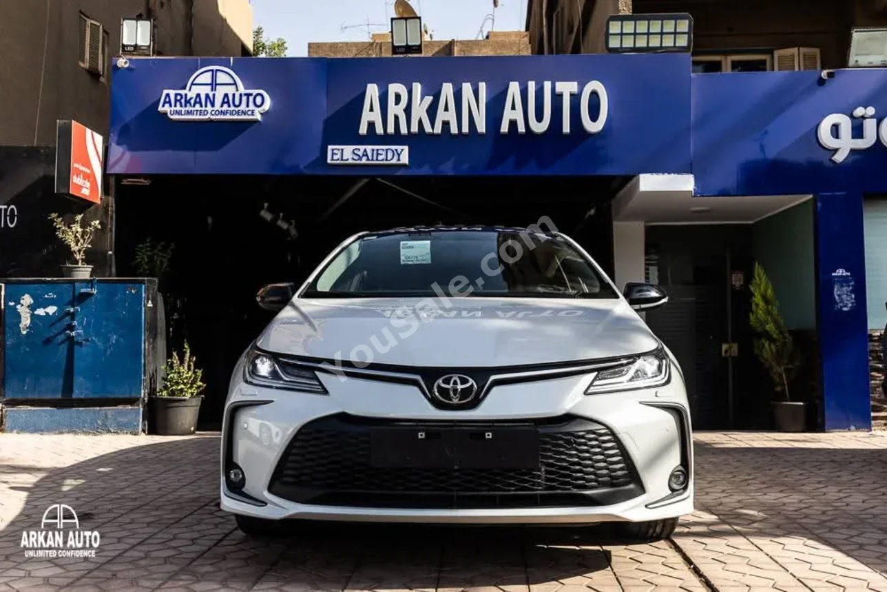 Toyota Corolla 2026 Automatic Lexus Cylinder 0 Km Lexus White Gasoline