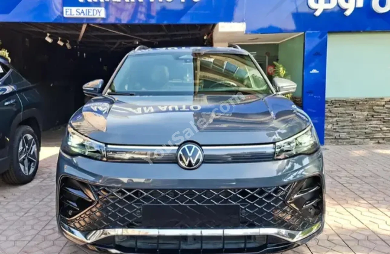 Volkswagen TIGUAN 1.4 TSI 2025 Automatic 32,000 Km Gray Gasoline