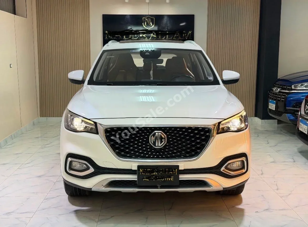 ام جي اتش اس 2021 اوتوماتيك 135,000 كم أبيض بنزين
