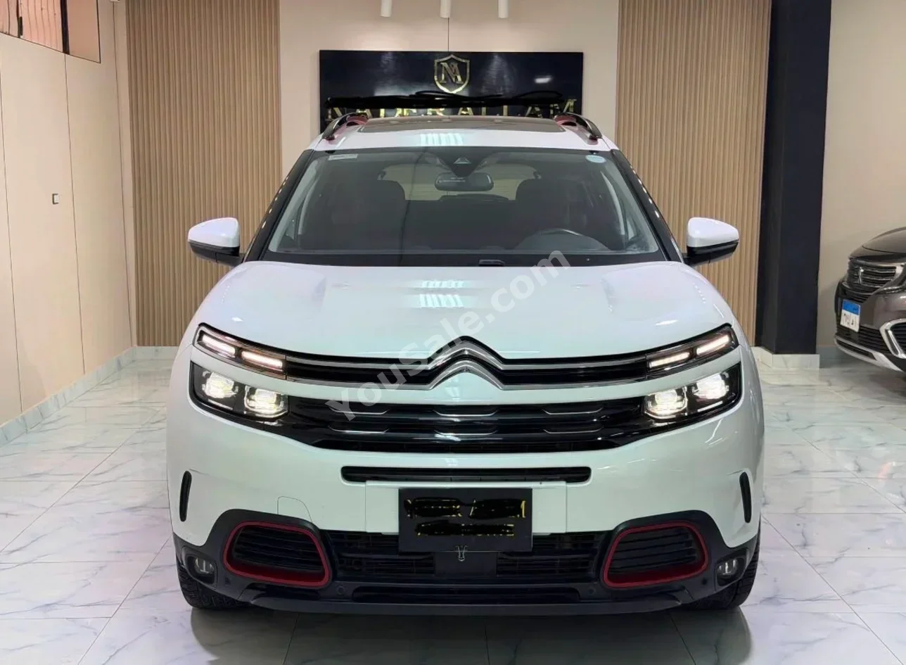 Citroen C-5 2022 Automatic 29,000 Km White Gasoline
