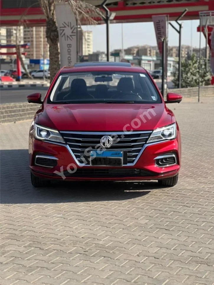 ام جي ام جي 5 2025 اوتوماتيك 46,000 كم أحمر بنزين