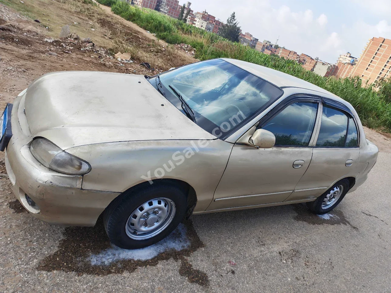 Hyundai Accent 2007 Sedan Manual 4 Cylinder 260,000 Km FWD Gold Gasoline
