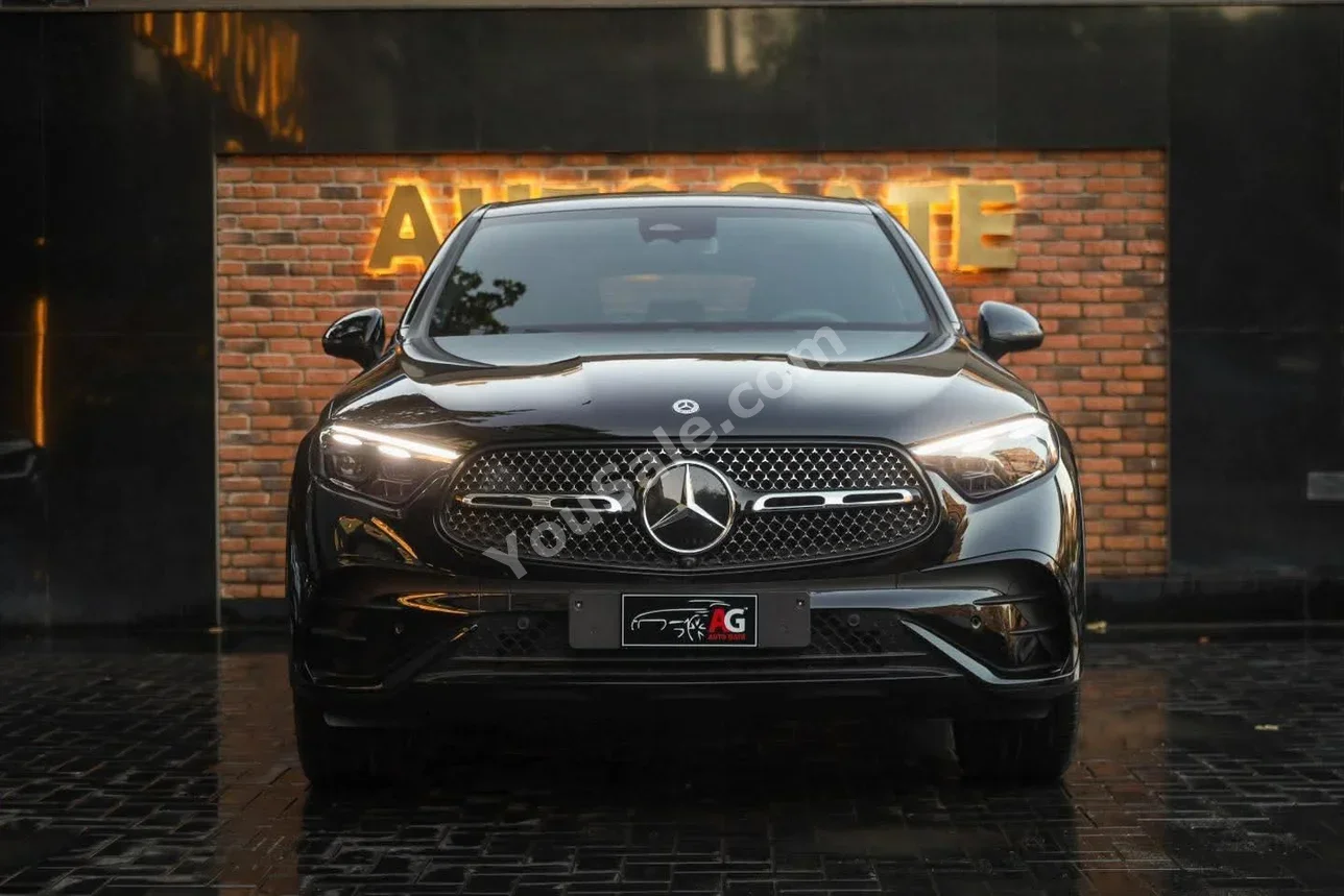 Mercedes-Benz GLC 300 2026 Automatic Mercedes-Benz Cylinder 0 Km Mercedes-Benz Black Gasoline