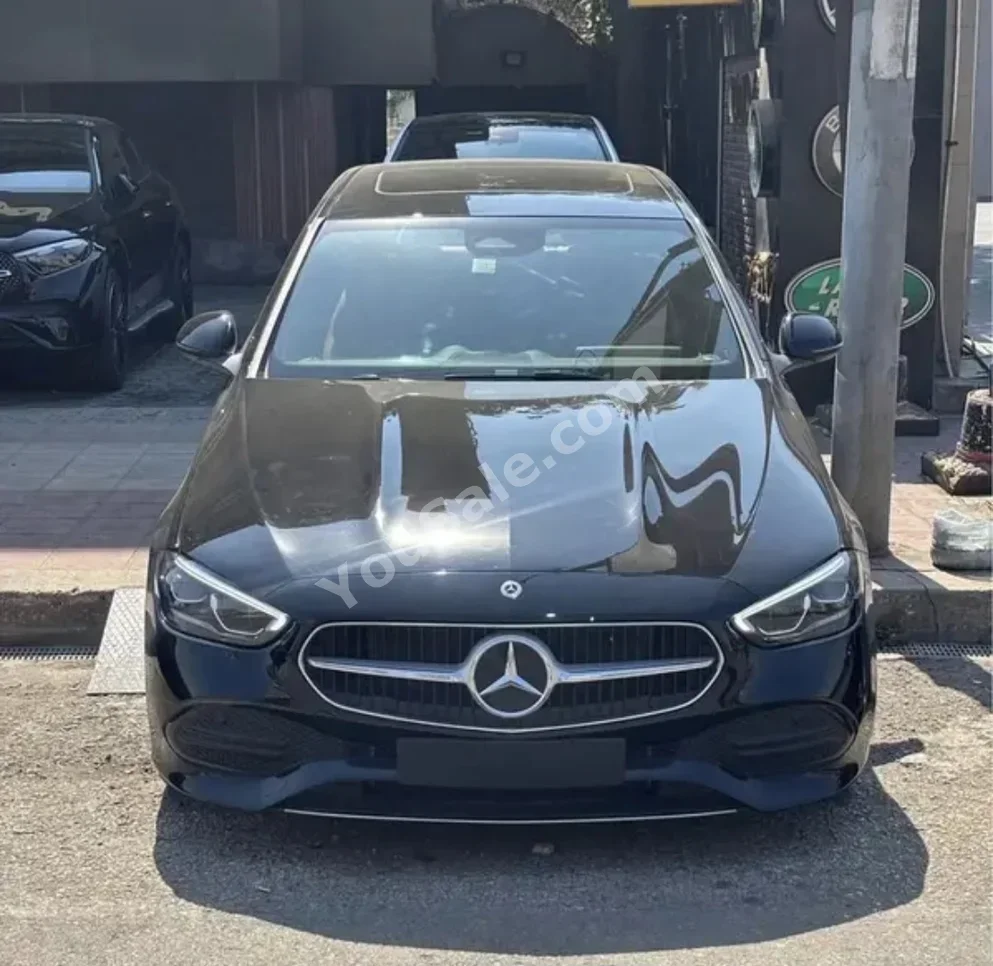 Mercedes-Benz C-Class 200 2025 Automatic 5,000 Km Black Gasoline