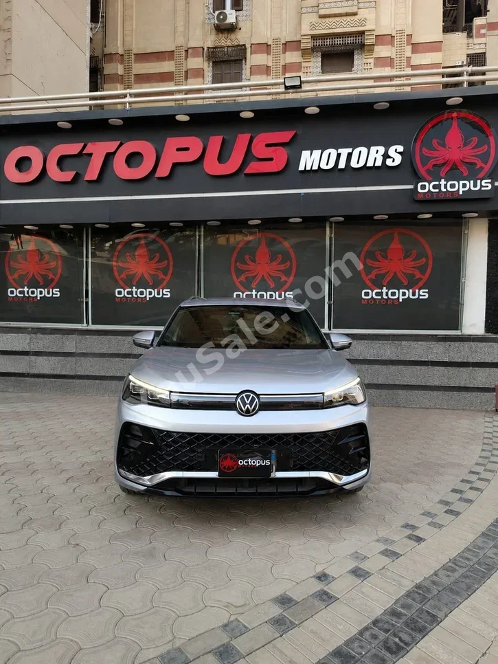 Volkswagen  TIGUAN  1.4 TSI  2024  Automatic  Toyota Cylinder  45,000 Km  Toyota  Silver  Gasoline